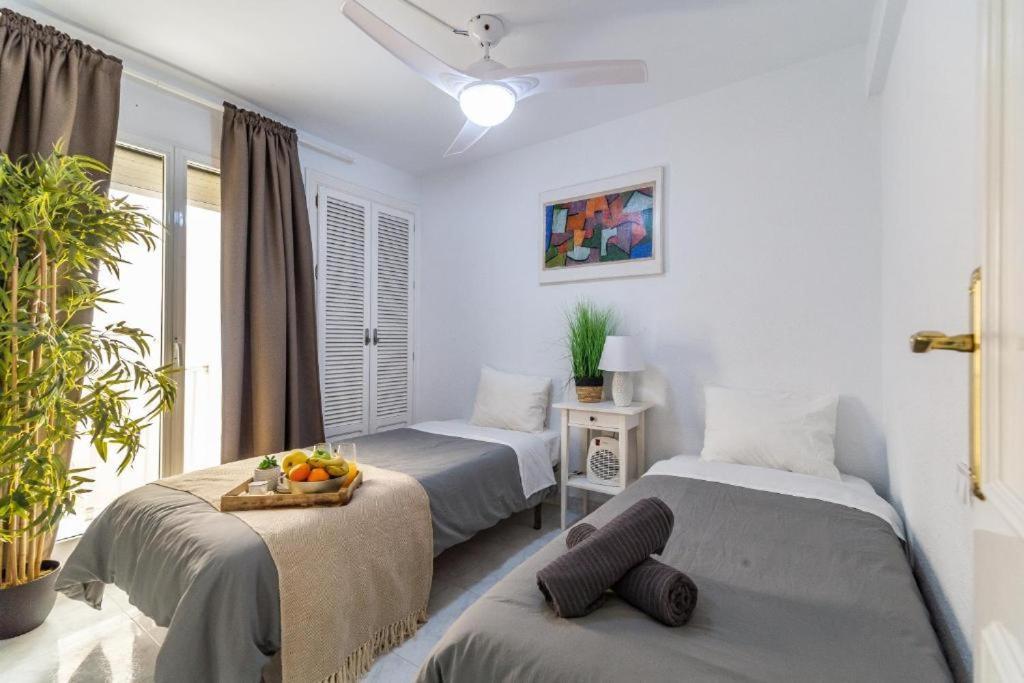 Seaside Boutique Apartment Фуeнхирола Екстериор снимка