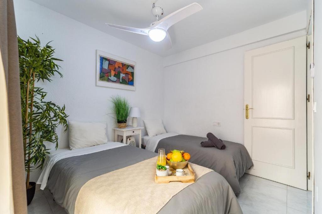 Seaside Boutique Apartment Фуeнхирола Екстериор снимка