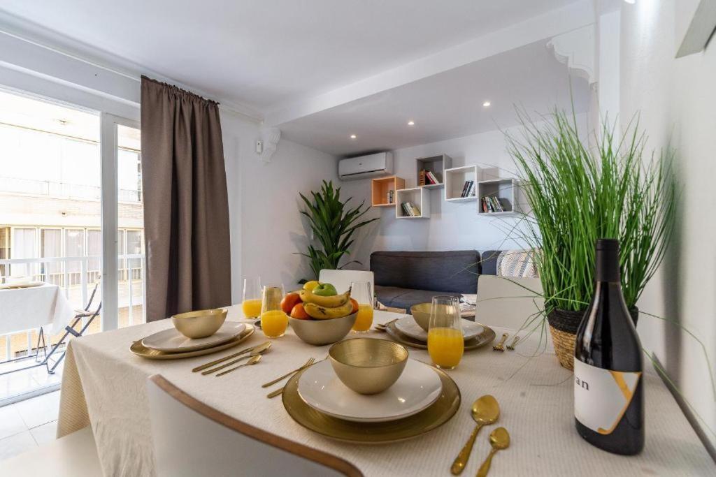 Seaside Boutique Apartment Фуeнхирола Екстериор снимка