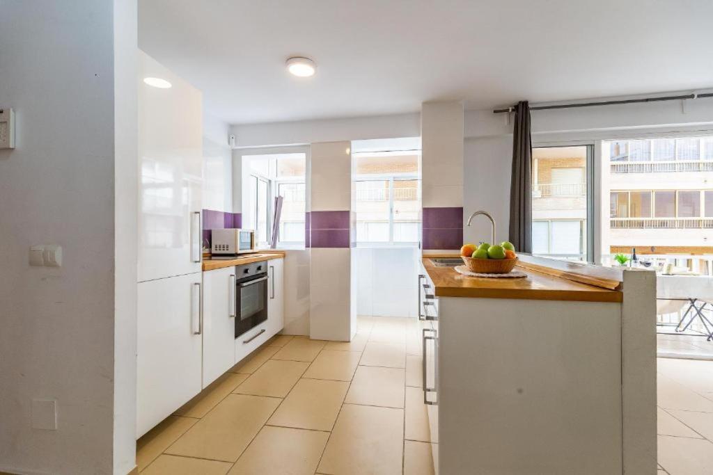 Seaside Boutique Apartment Фуeнхирола Екстериор снимка