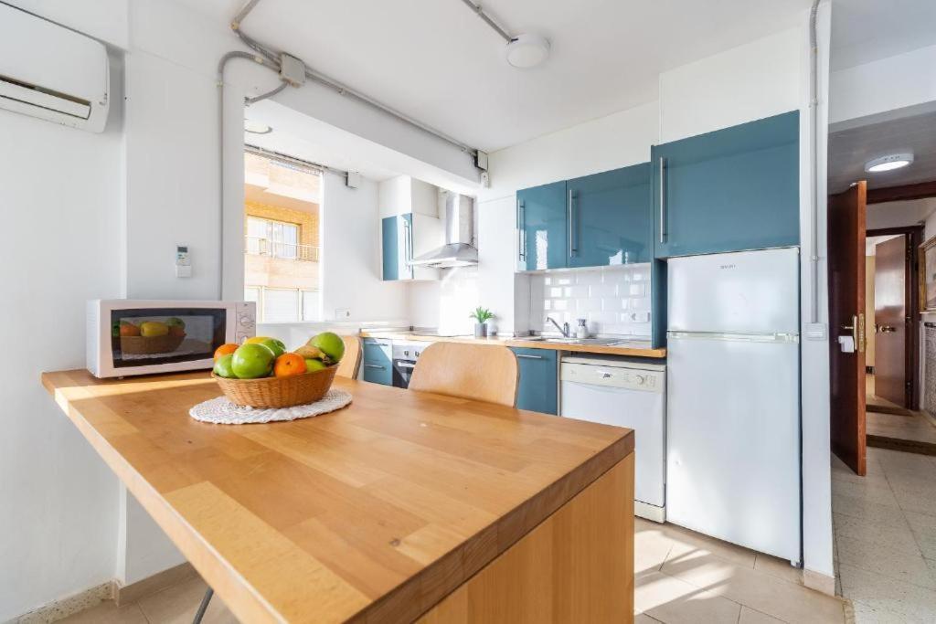 Seaside Boutique Apartment Фуeнхирола Екстериор снимка