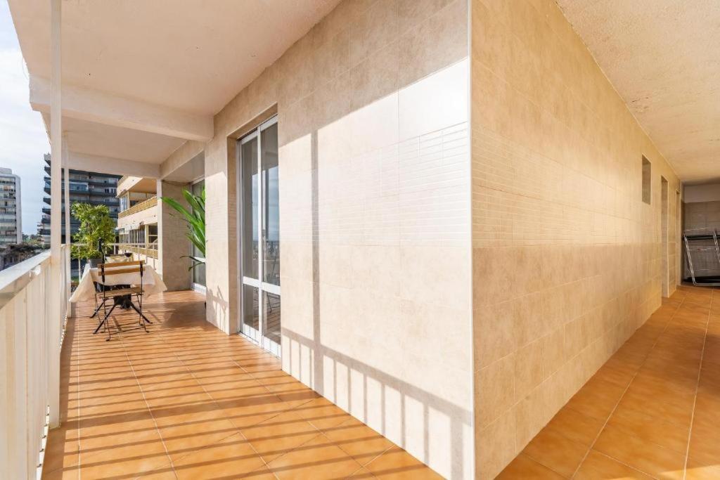 Seaside Boutique Apartment Фуeнхирола Екстериор снимка