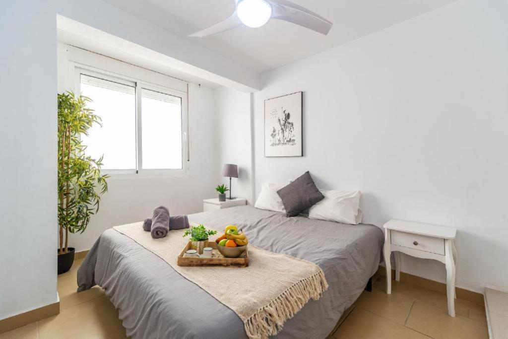 Seaside Boutique Apartment Фуeнхирола Екстериор снимка