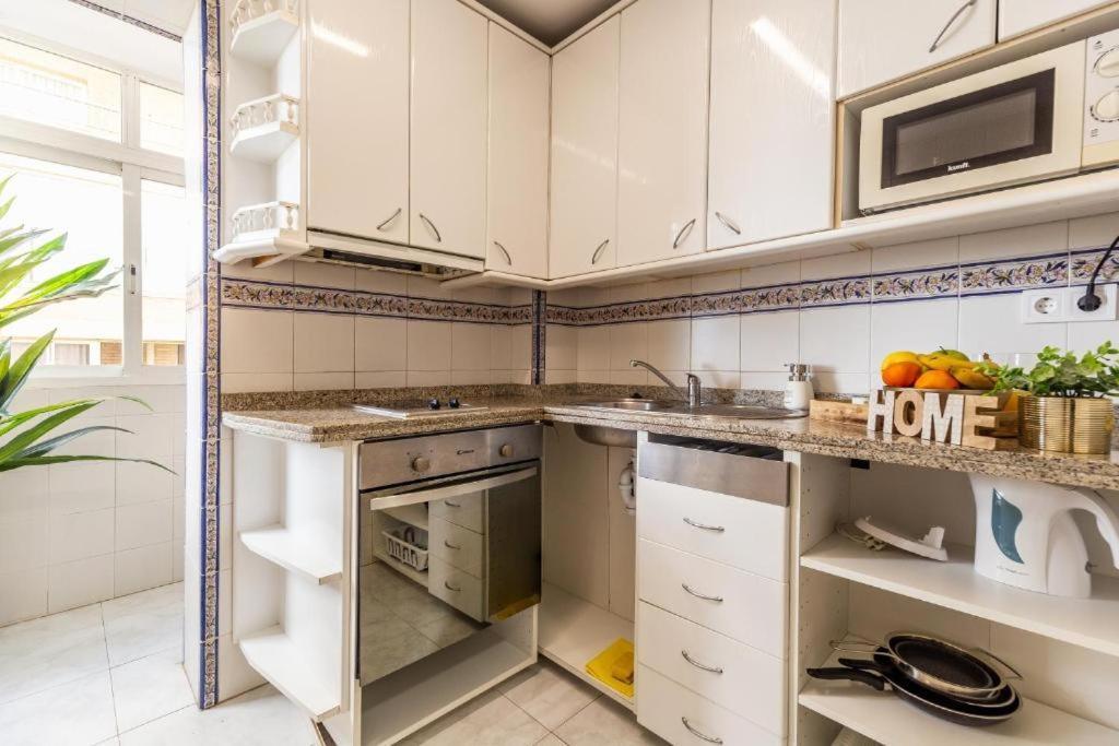 Seaside Boutique Apartment Фуeнхирола Екстериор снимка