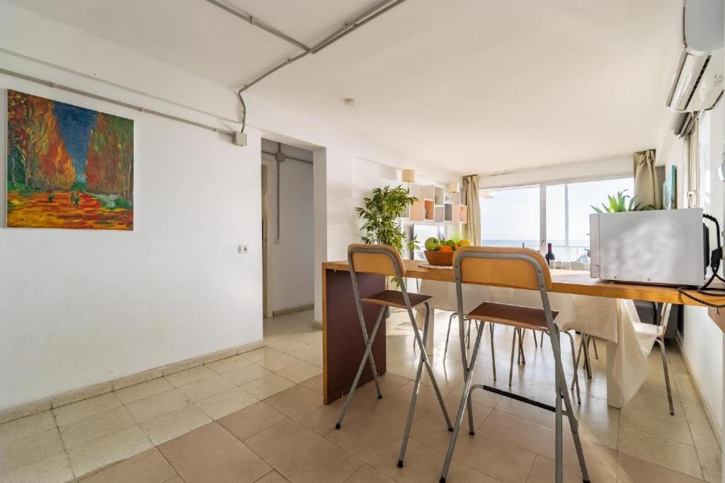 Seaside Boutique Apartment Фуeнхирола Екстериор снимка