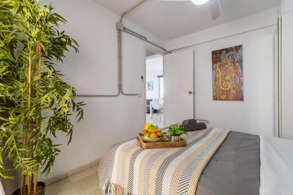 Seaside Boutique Apartment Фуeнхирола Екстериор снимка